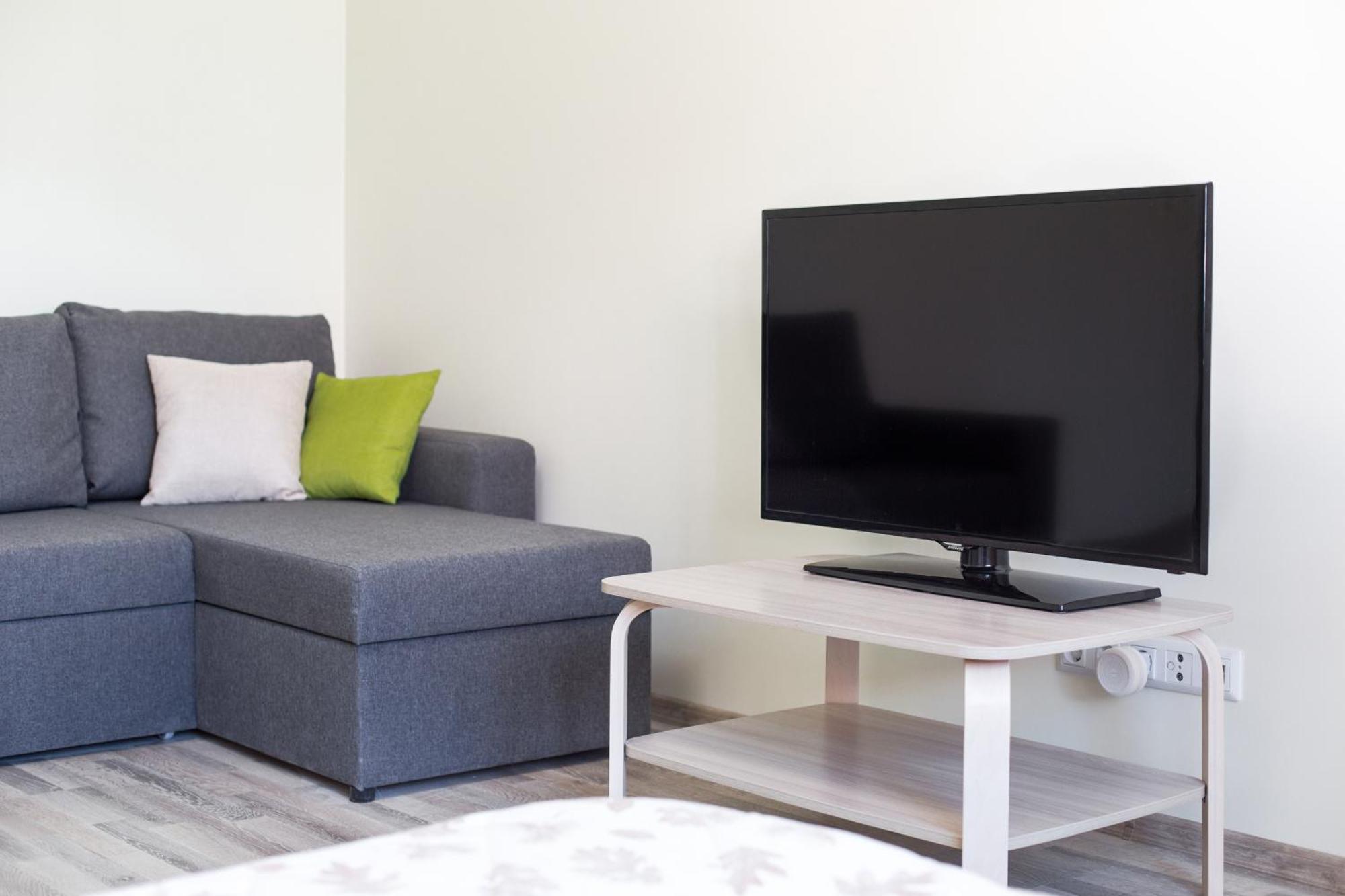 Central 3Br & 4Br Stays Tallinn Exterior photo