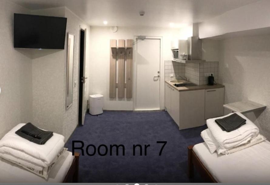 Central 3Br & 4Br Stays Tallinn Exterior photo